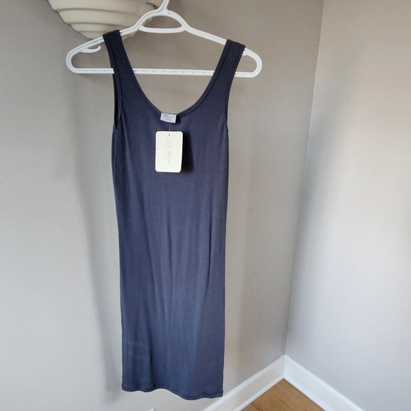 Jax and Lennon XS Navy Ribbed Dress - Picture 1 of 2